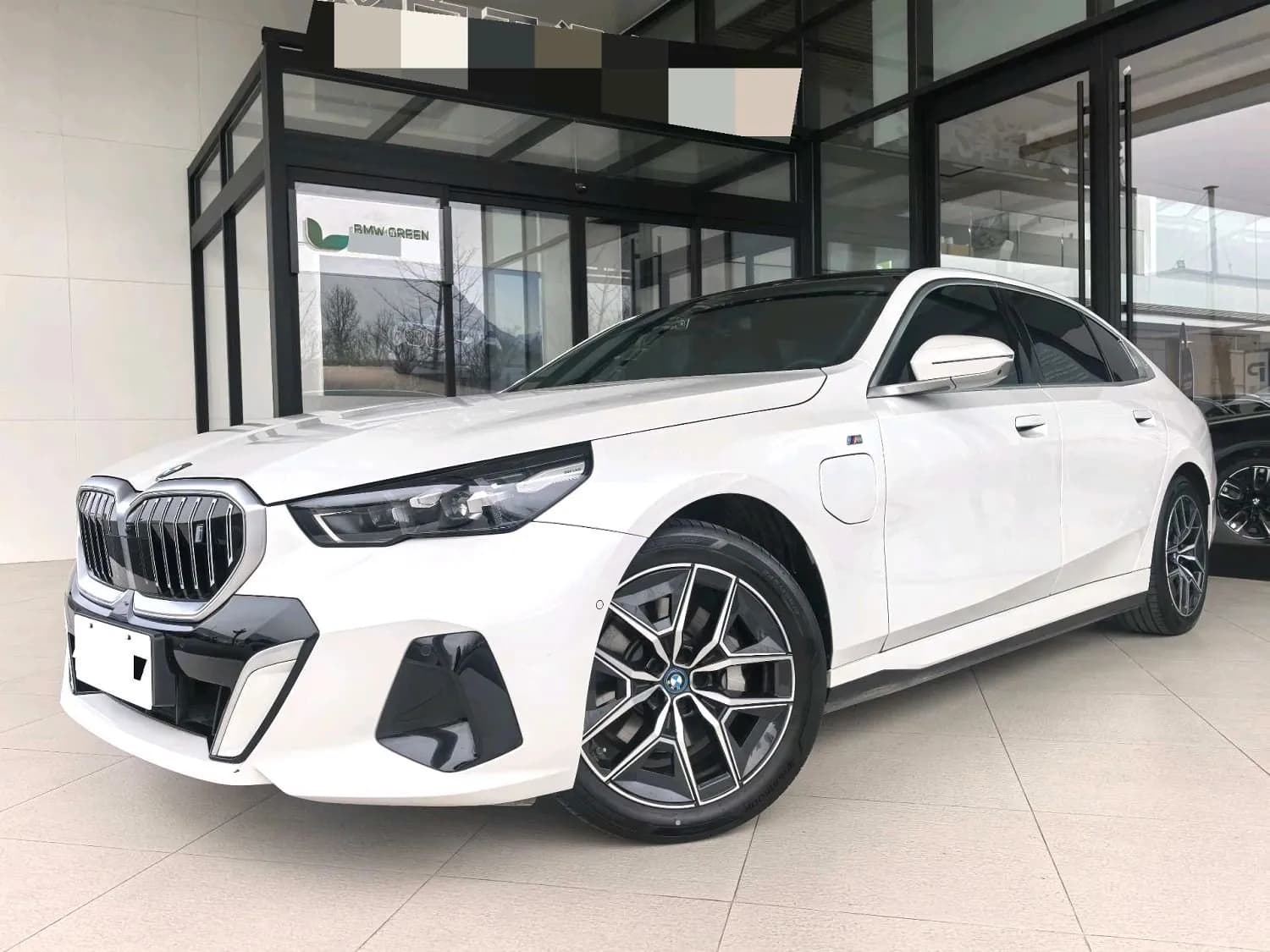 BMW 2025 i5 eDrive 40L M Sports Package