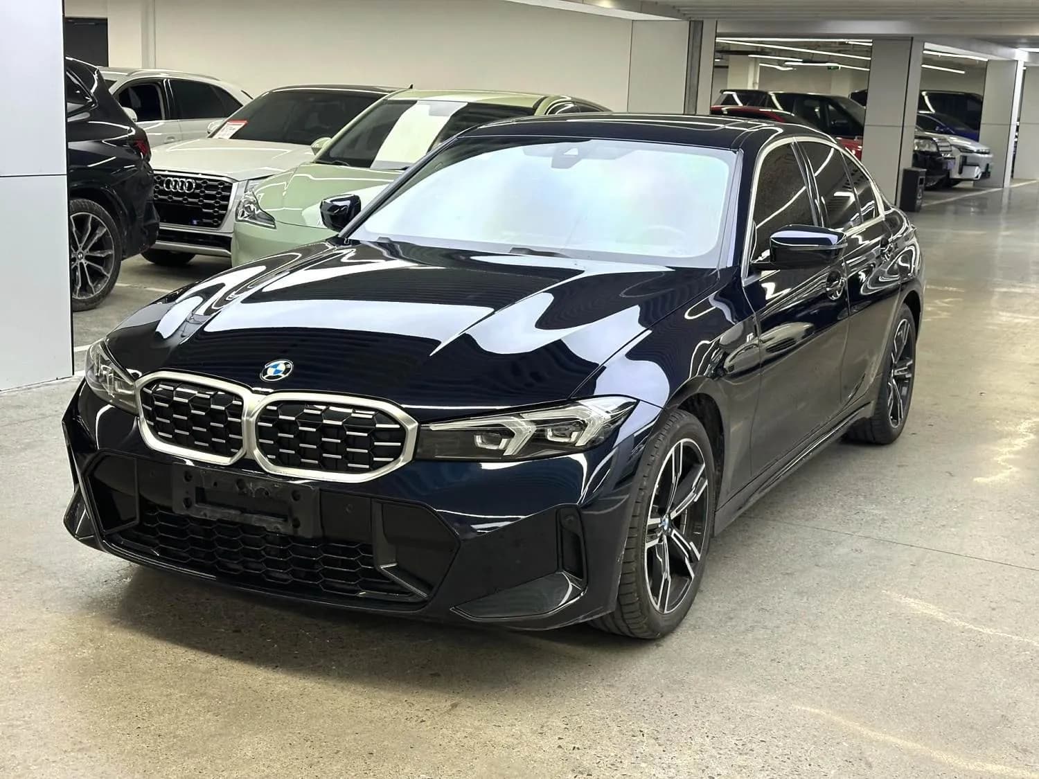 BMW 3 Series 2024 325i 2.0T M Sports Package