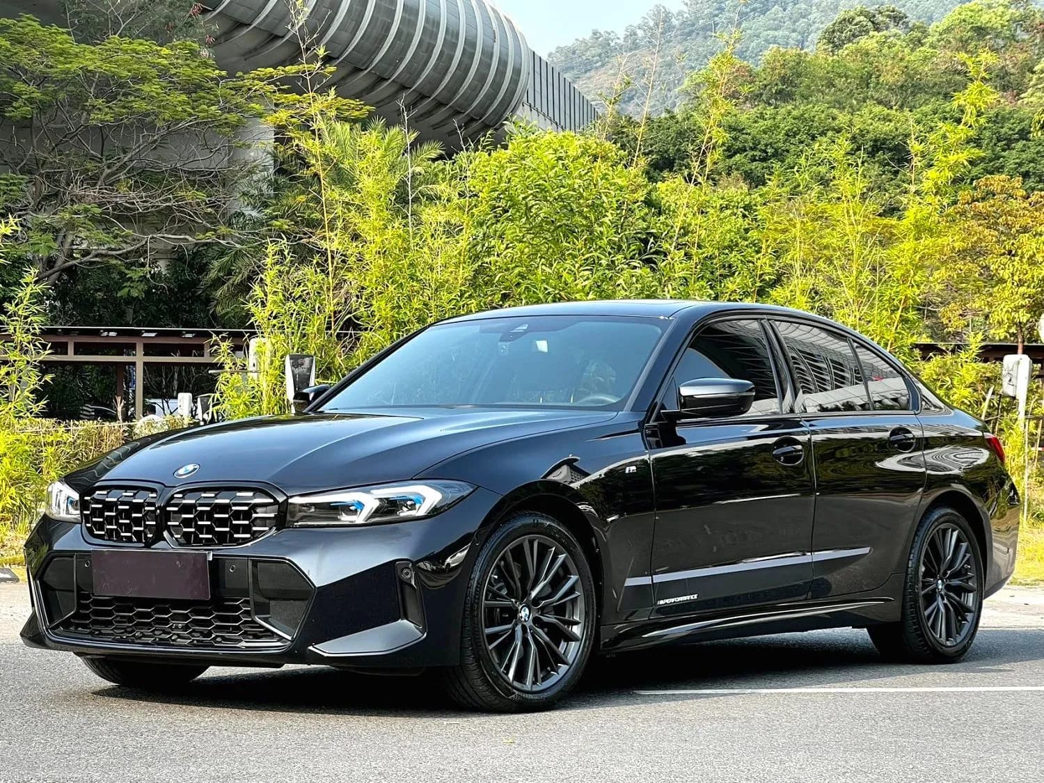 BMW 3 Series 2024 330i 2.0T M Sports Night Package