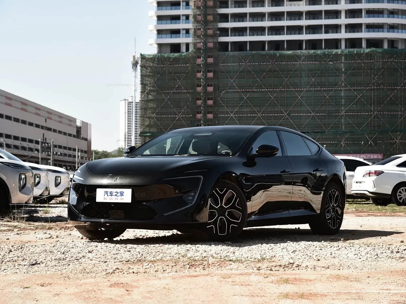 2026 new version Avatr 12 REEV style